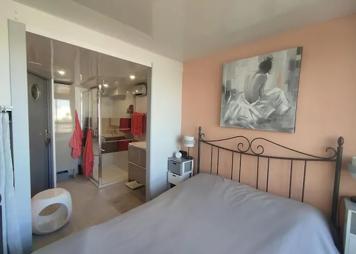 136, Port Soleil Village Naturiste Апартаменти *